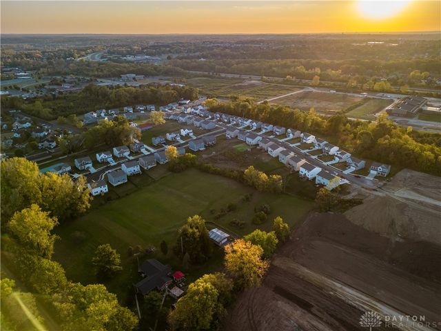 1244 Heathgate Way, Fairborn, OH 45324