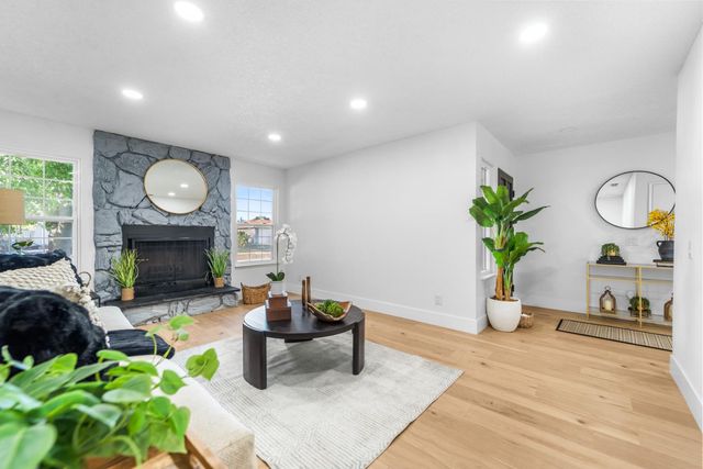 27184 San Jose Avenue, Madera, CA 93637
