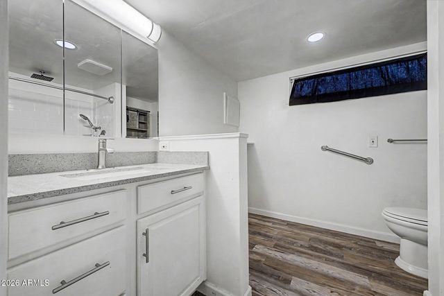 535 S ALMA SCHOOL Road 17, Mesa, AZ 85210