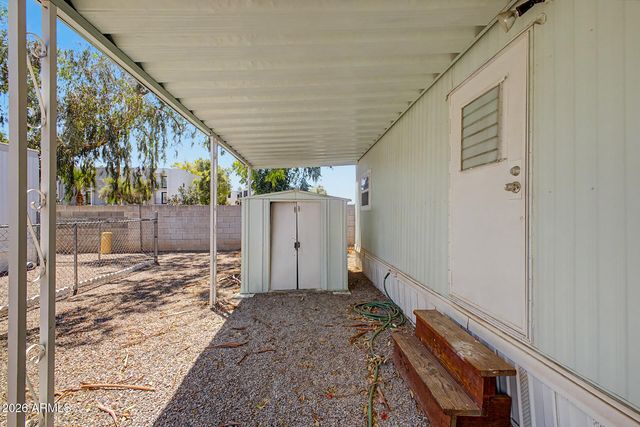 535 S ALMA SCHOOL Road 17, Mesa, AZ 85210