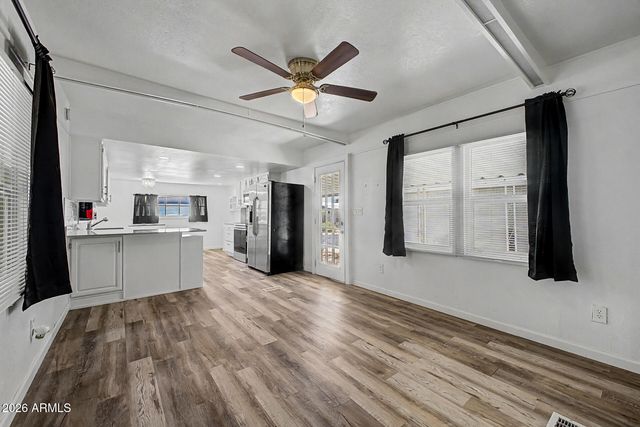 535 S ALMA SCHOOL Road 17, Mesa, AZ 85210