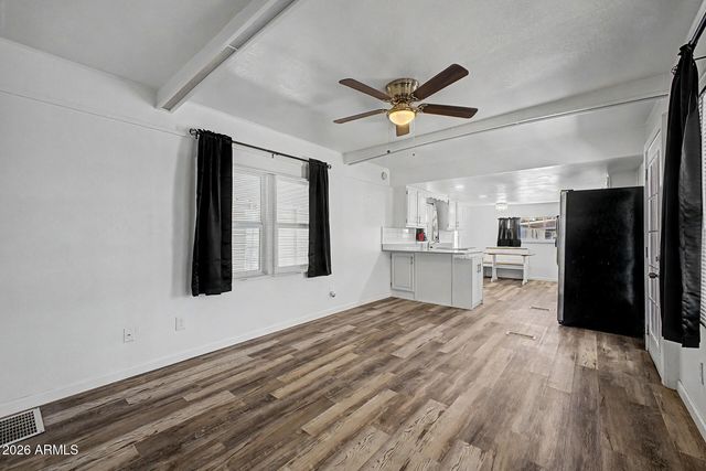 535 S ALMA SCHOOL Road 17, Mesa, AZ 85210