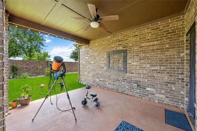 13410 Ravens Park Lane, Pearland, TX 77584