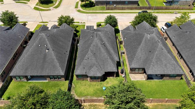 13410 Ravens Park Lane, Pearland, TX 77584