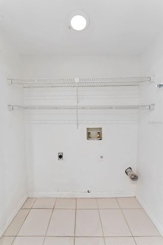 15233 W POND WOODS DRIVE 404, Tampa, FL 33618