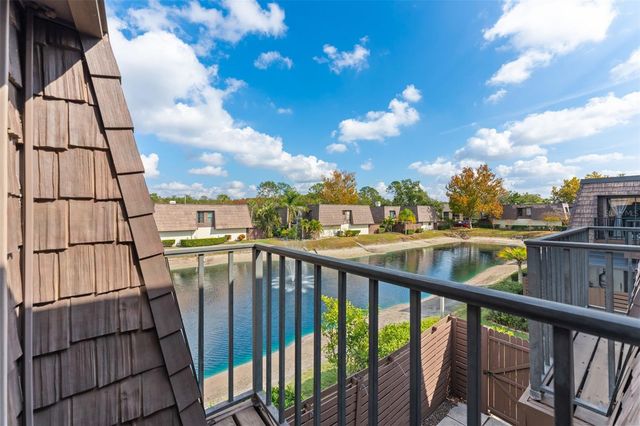 15233 W POND WOODS DRIVE 404, Tampa, FL 33618