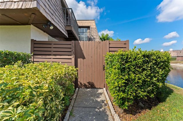 15233 W POND WOODS DRIVE 404, Tampa, FL 33618