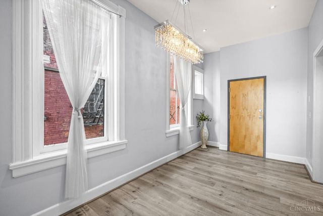 551 E Thirteenth Street, Cincinnati, OH 45202