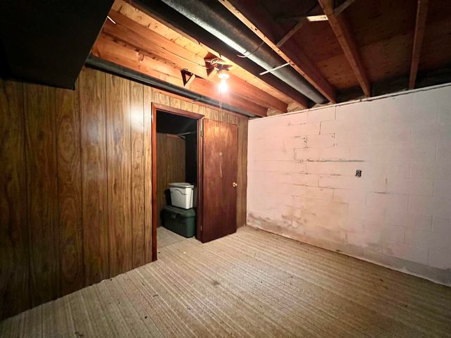 6596 W Virnetta Drive, Ludington, MI 49431