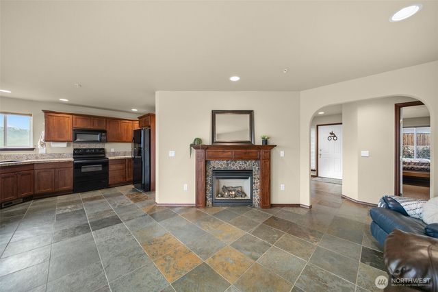 2312 Canyon Hills Drive, East Wenatchee, WA 98802