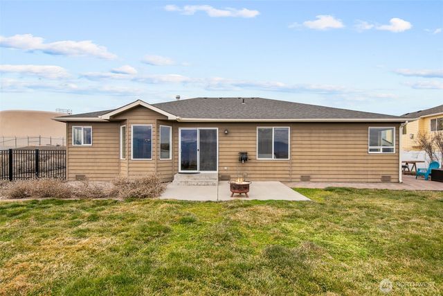 2312 Canyon Hills Drive, East Wenatchee, WA 98802