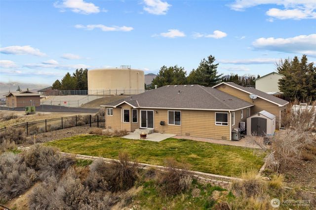 2312 Canyon Hills Drive, East Wenatchee, WA 98802