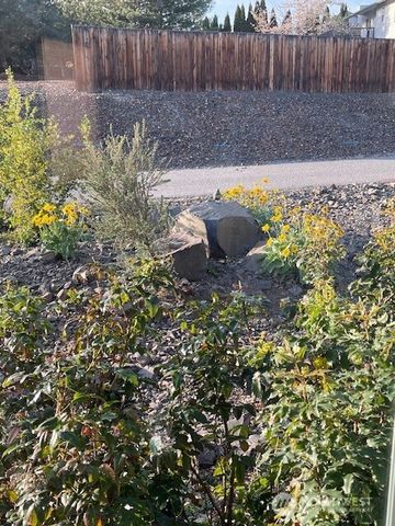 2312 Canyon Hills Drive, East Wenatchee, WA 98802