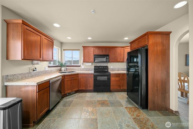 2312 Canyon Hills Drive, East Wenatchee, WA 98802