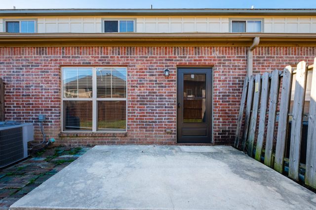 1204 Tuscany Circle, Maumelle, AR 72113