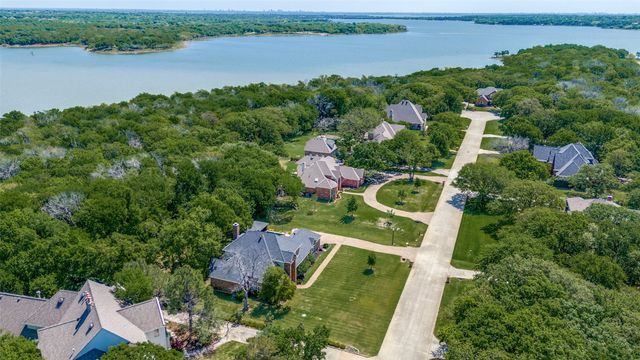 4007 Brooks Court, Argyle, TX 76226