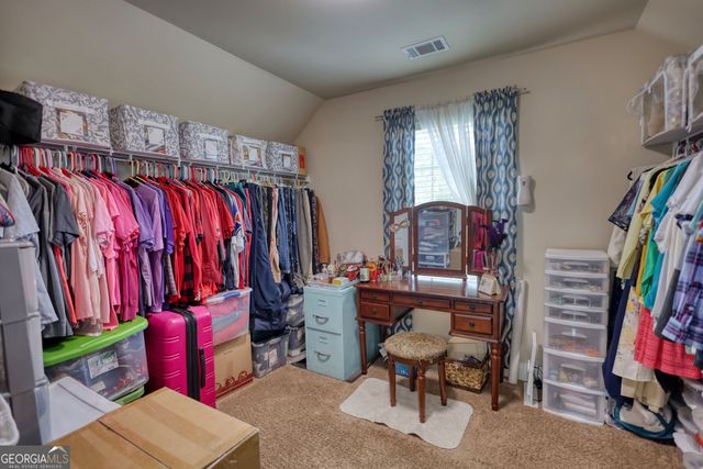 1393 Silver Thorne Court, Loganville, GA 30052