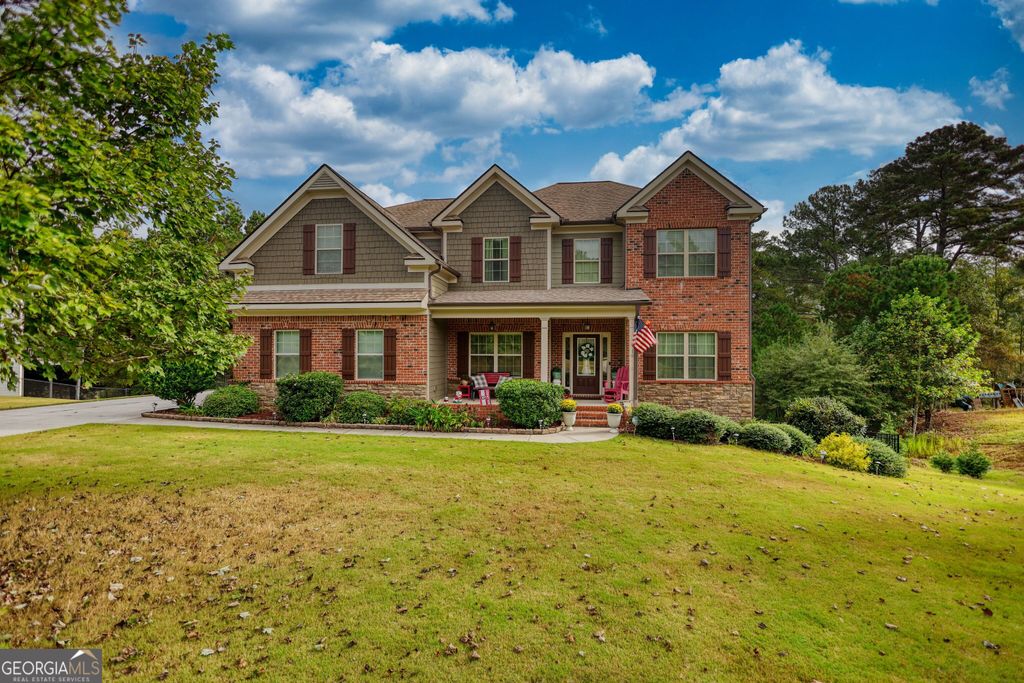 1393 Silver Thorne Court, Loganville, GA 30052