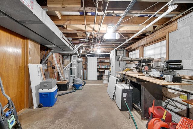 5001 Marquette Road, Lake Station, IN 46405