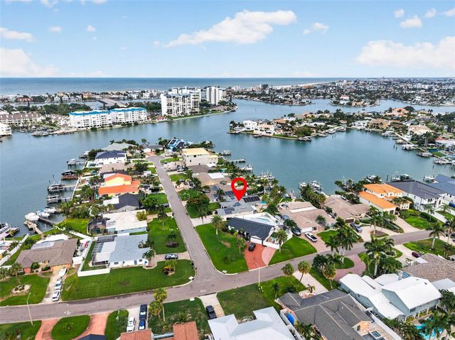 8009 13TH AVENUE S, St Petersburg, FL 33707