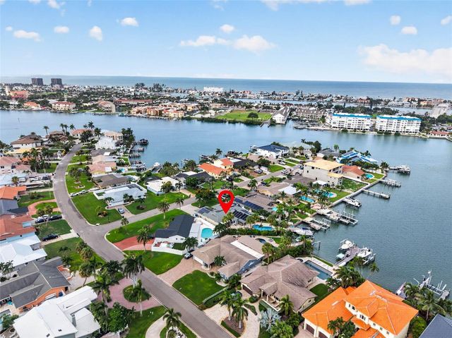 8009 13TH AVENUE S, St Petersburg, FL 33707