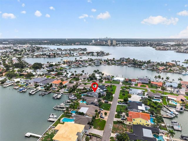 8009 13TH AVENUE S, St Petersburg, FL 33707