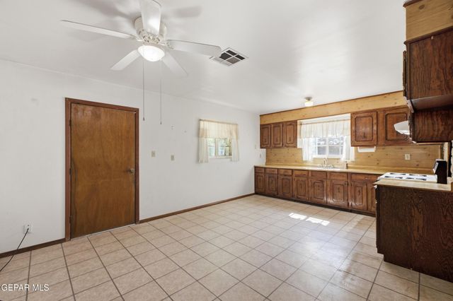 185 Elfego Road, Anthony, NM 88021