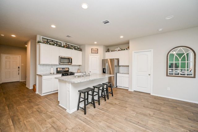 13869 Rock Island Trail, Conroe, TX 77384