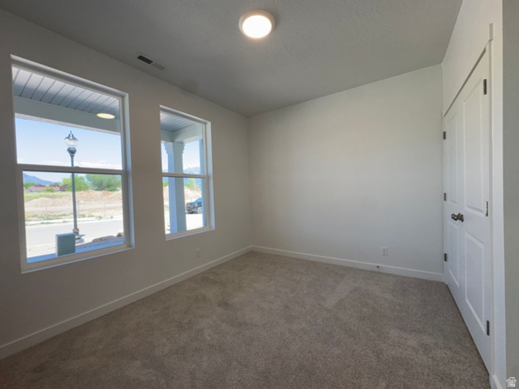 Image 2 of property listing at 1480 N 1875 W #153, Layton, UT 84041