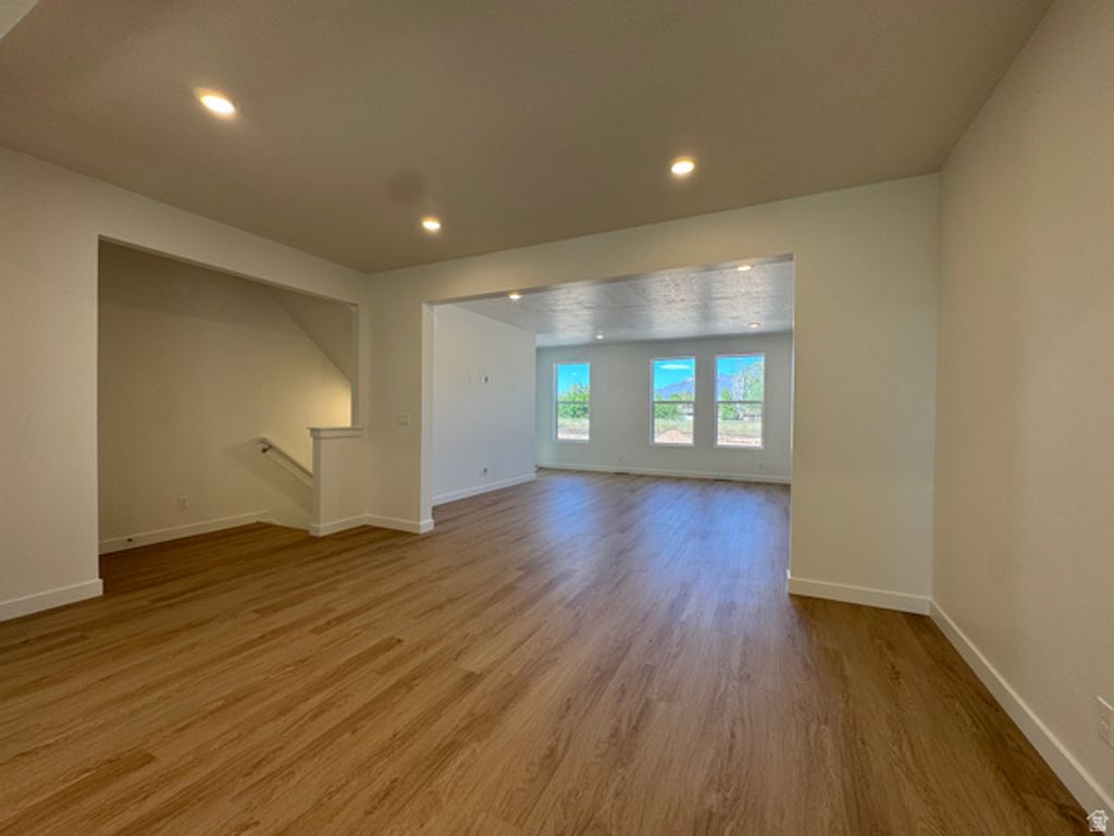 Image 5 of property listing at 1480 N 1875 W #153, Layton, UT 84041