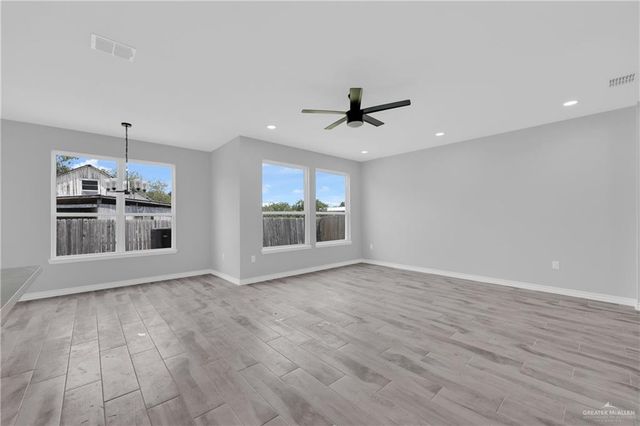 2332 N Peking Street, Mcallen, TX 78501