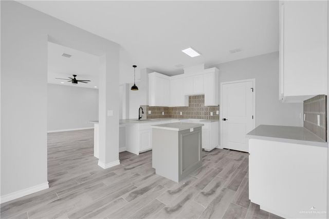 2332 N Peking Street, Mcallen, TX 78501