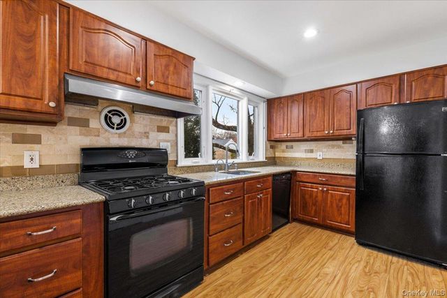 55 Del Rey Drive, Mount Vernon, NY 10552