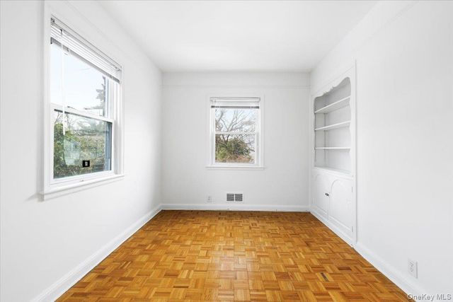 55 Del Rey Drive, Mount Vernon, NY 10552