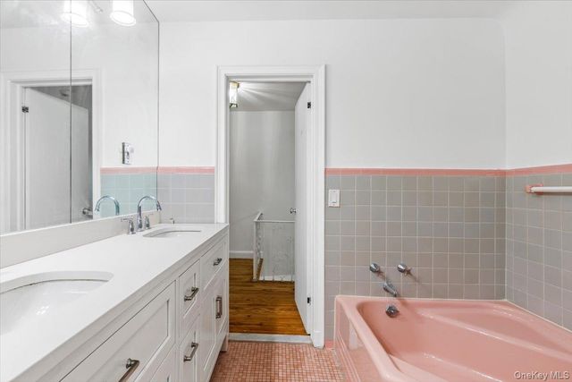 55 Del Rey Drive, Mount Vernon, NY 10552