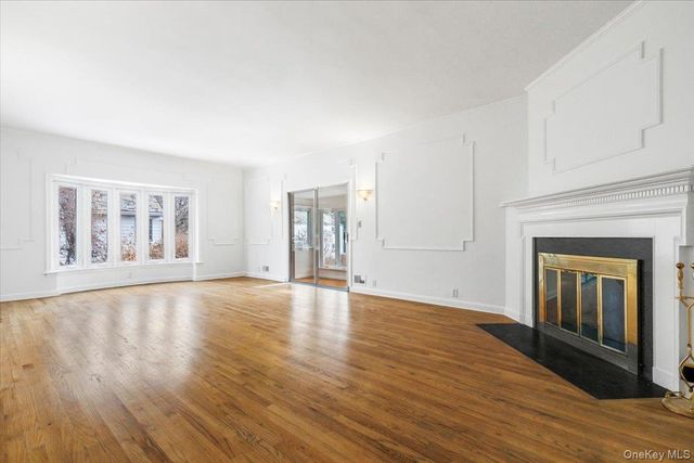 55 Del Rey Drive, Mount Vernon, NY 10552