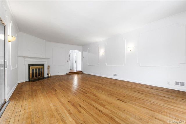 55 Del Rey Drive, Mount Vernon, NY 10552