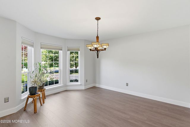 618 Winterberry Boulevard, Jackson, NJ 08527