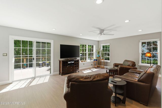 618 Winterberry Boulevard, Jackson, NJ 08527