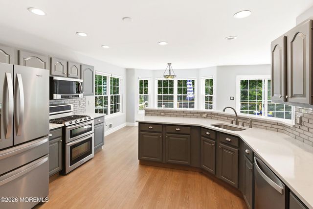 618 Winterberry Boulevard, Jackson, NJ 08527