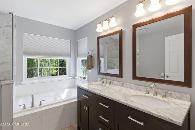 618 Winterberry Boulevard, Jackson, NJ 08527