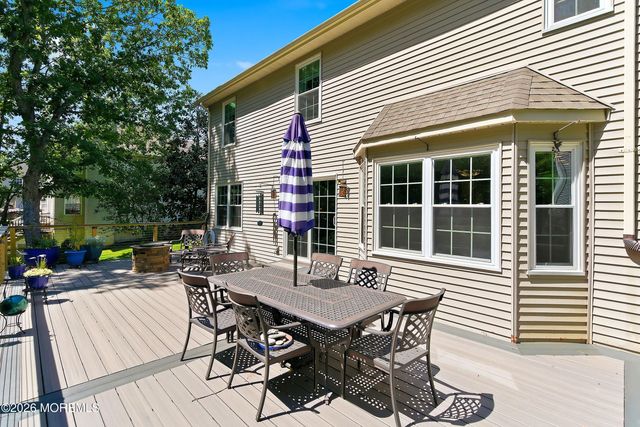 618 Winterberry Boulevard, Jackson, NJ 08527