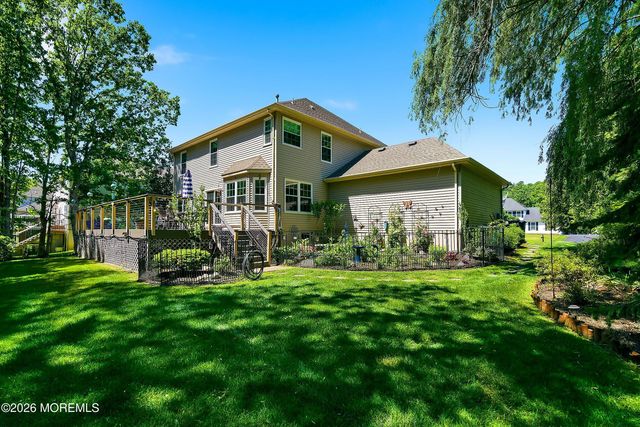 618 Winterberry Boulevard, Jackson, NJ 08527