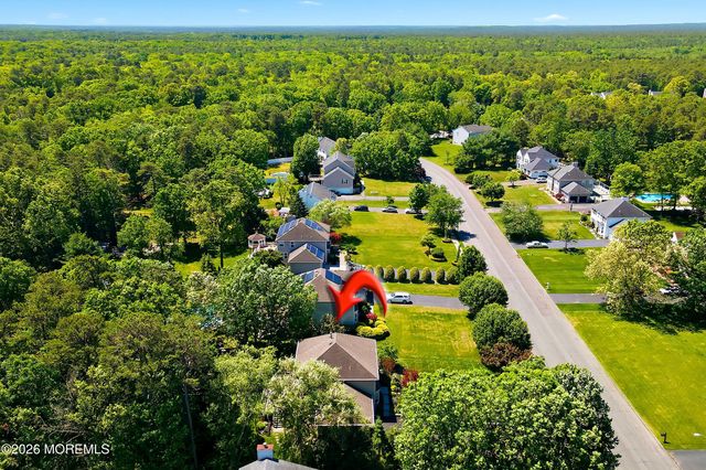 618 Winterberry Boulevard, Jackson, NJ 08527