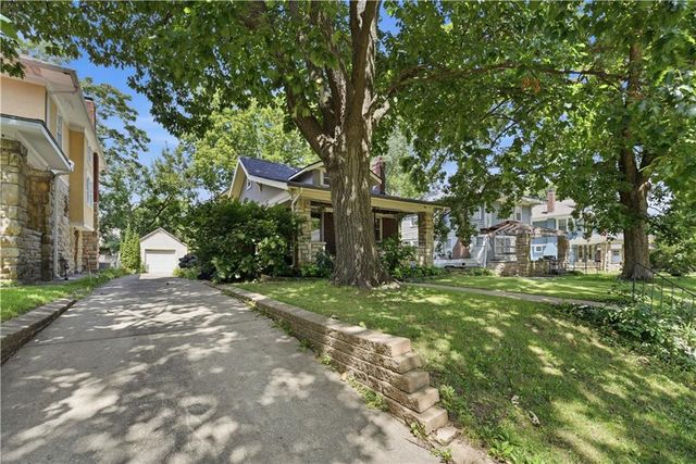 5836 Harrison Street, Kansas City, MO 64110