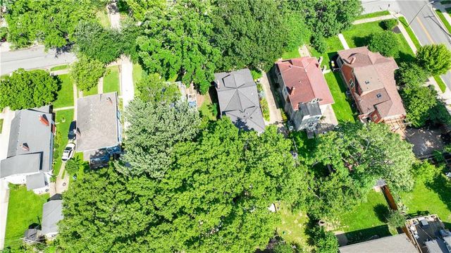 5836 Harrison Street, Kansas City, MO 64110