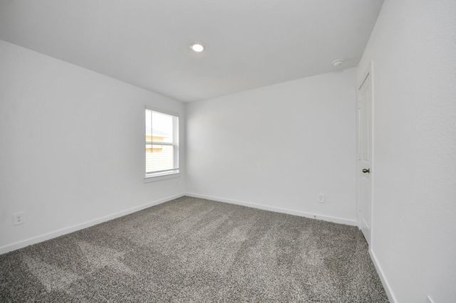 9035 Rose Water Trail, Iowa Colony, TX 77583