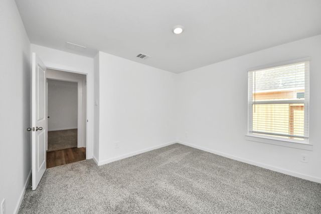 9035 Rose Water Trail, Iowa Colony, TX 77583