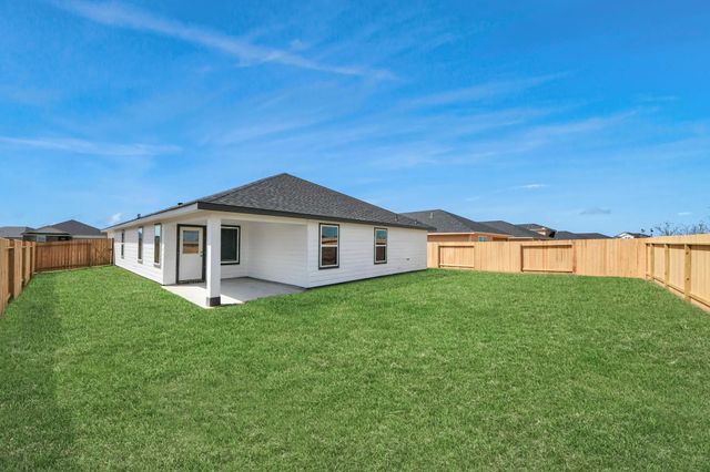 9035 Rose Water Trail, Iowa Colony, TX 77583