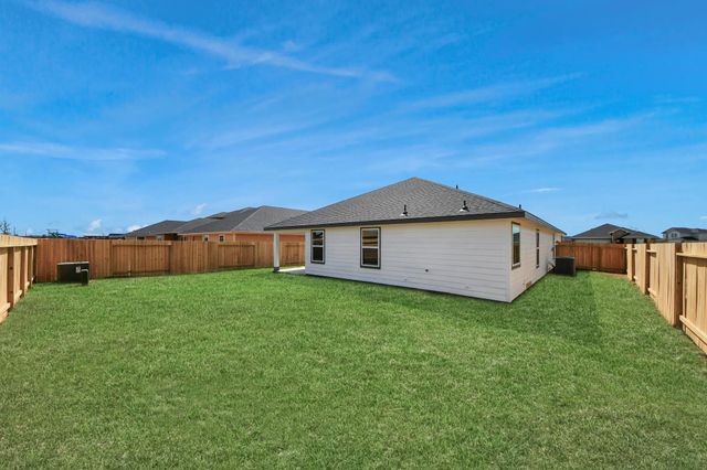 9035 Rose Water Trail, Iowa Colony, TX 77583